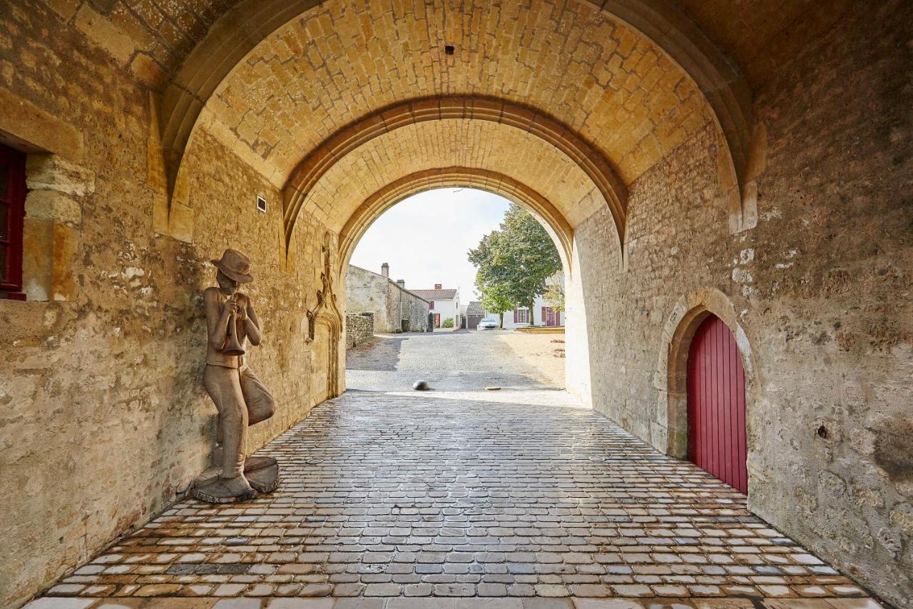 Chambres d'Hôtes Le Tilleul Saint-Hilaire-des-Loges Extérieur photo