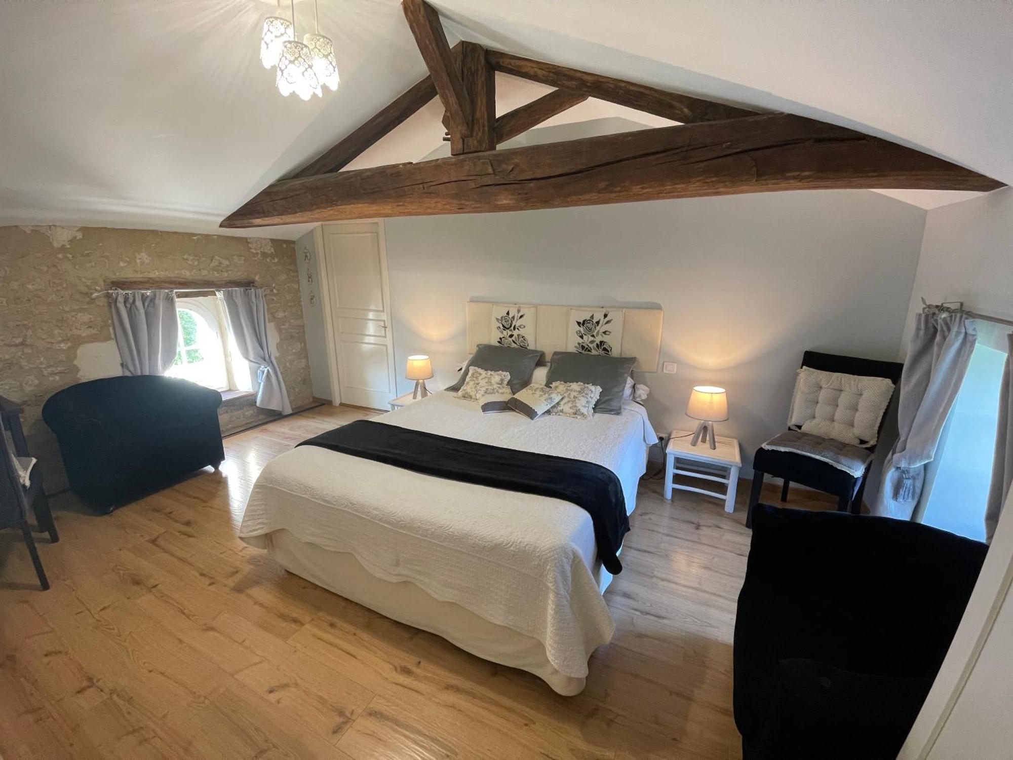 Chambres d'Hôtes Le Tilleul Saint-Hilaire-des-Loges Extérieur photo